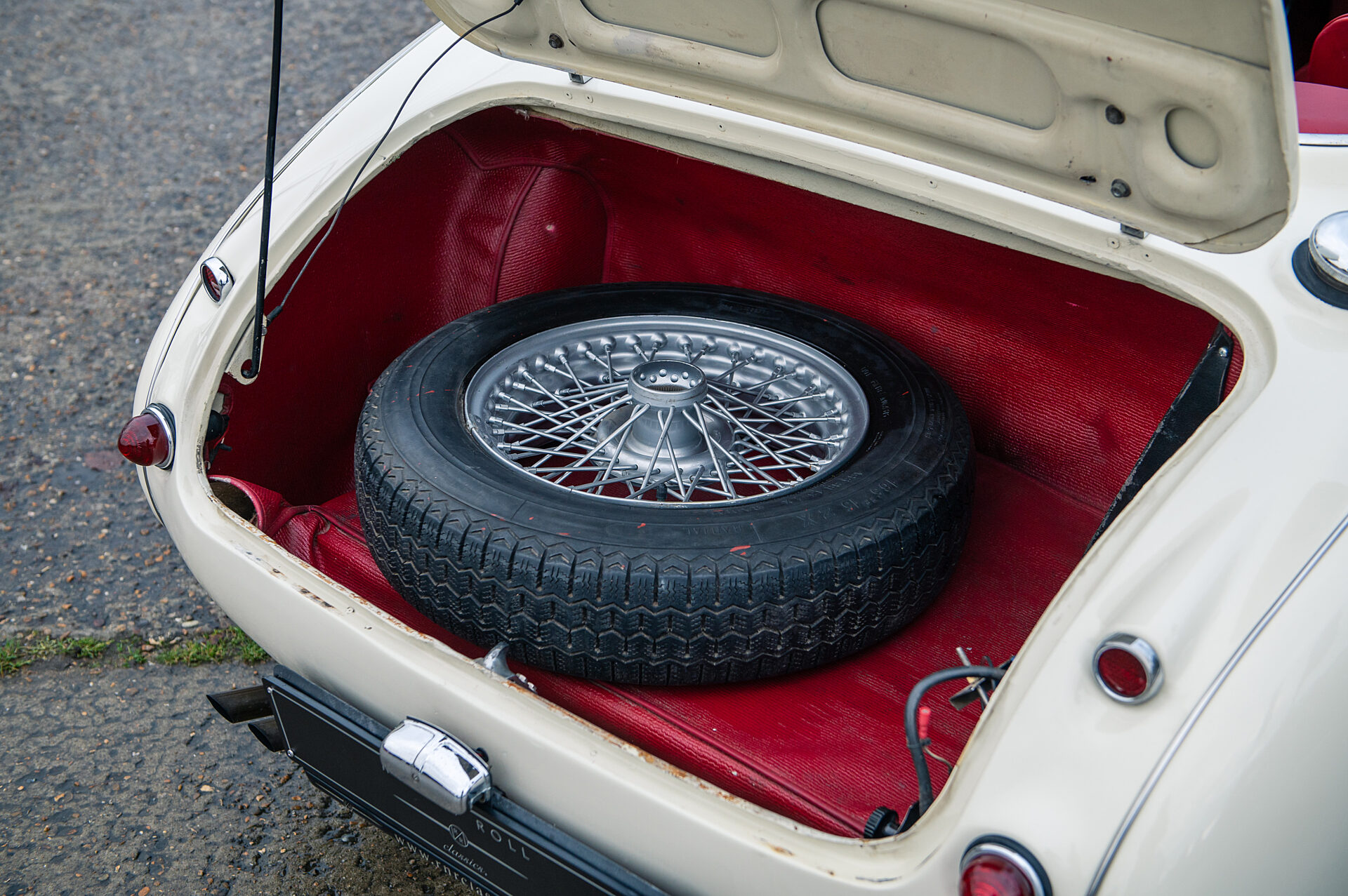 1957 Austin Healey 100/6 BN4