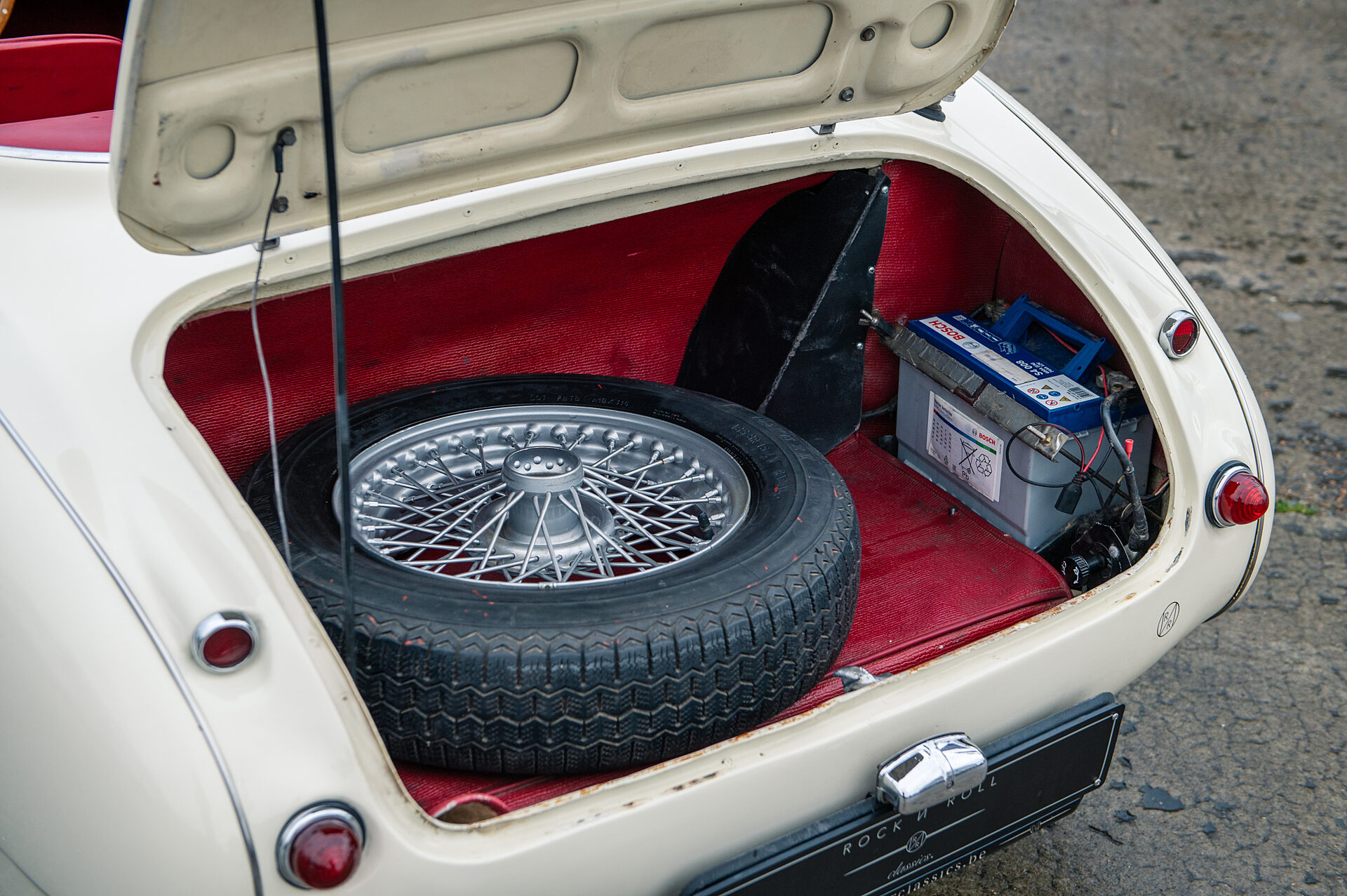 1957 Austin Healey 100/6 BN4