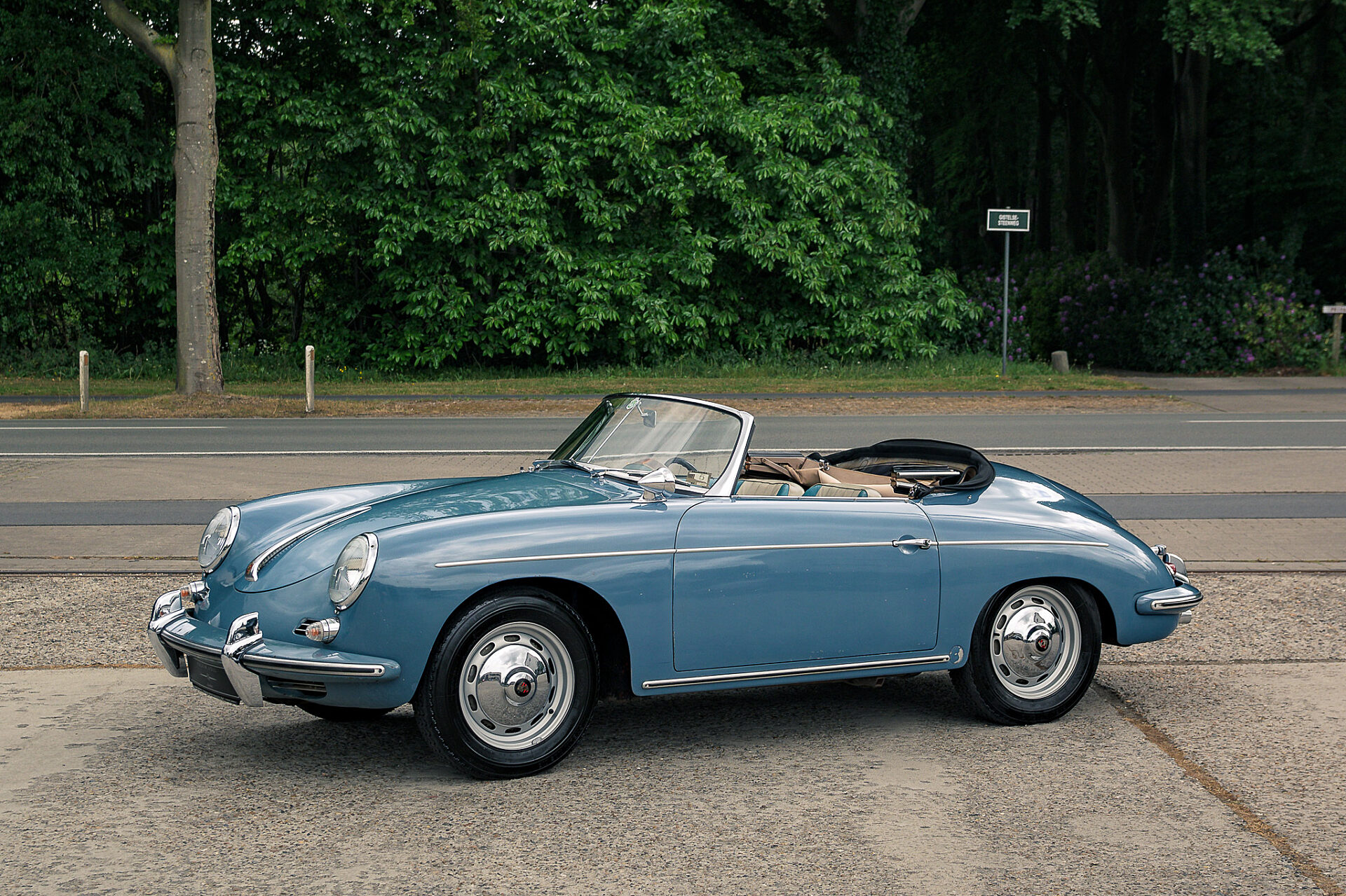 1961 Porsche 356 B/1600 Super Roadster