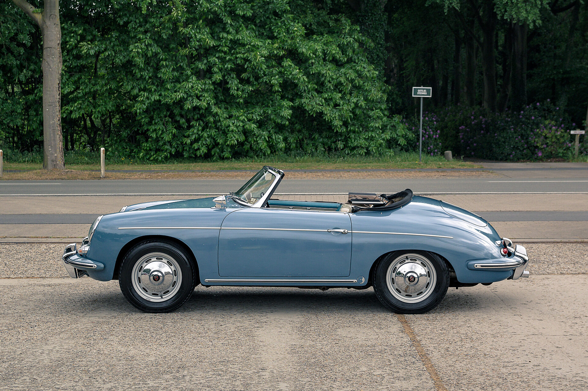 1961 Porsche 356 B/1600 Super Roadster