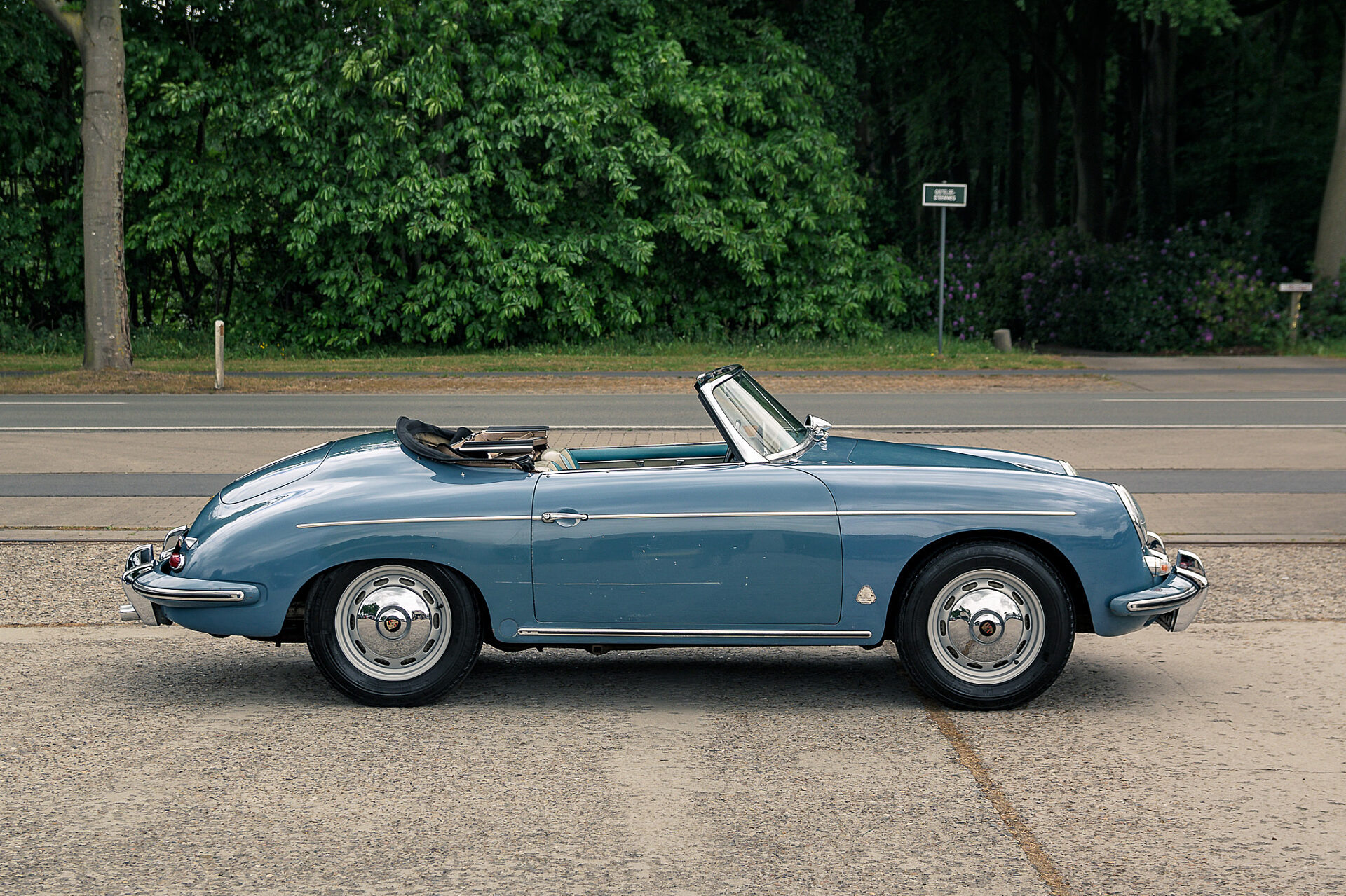1961 Porsche 356 B/1600 Super Roadster