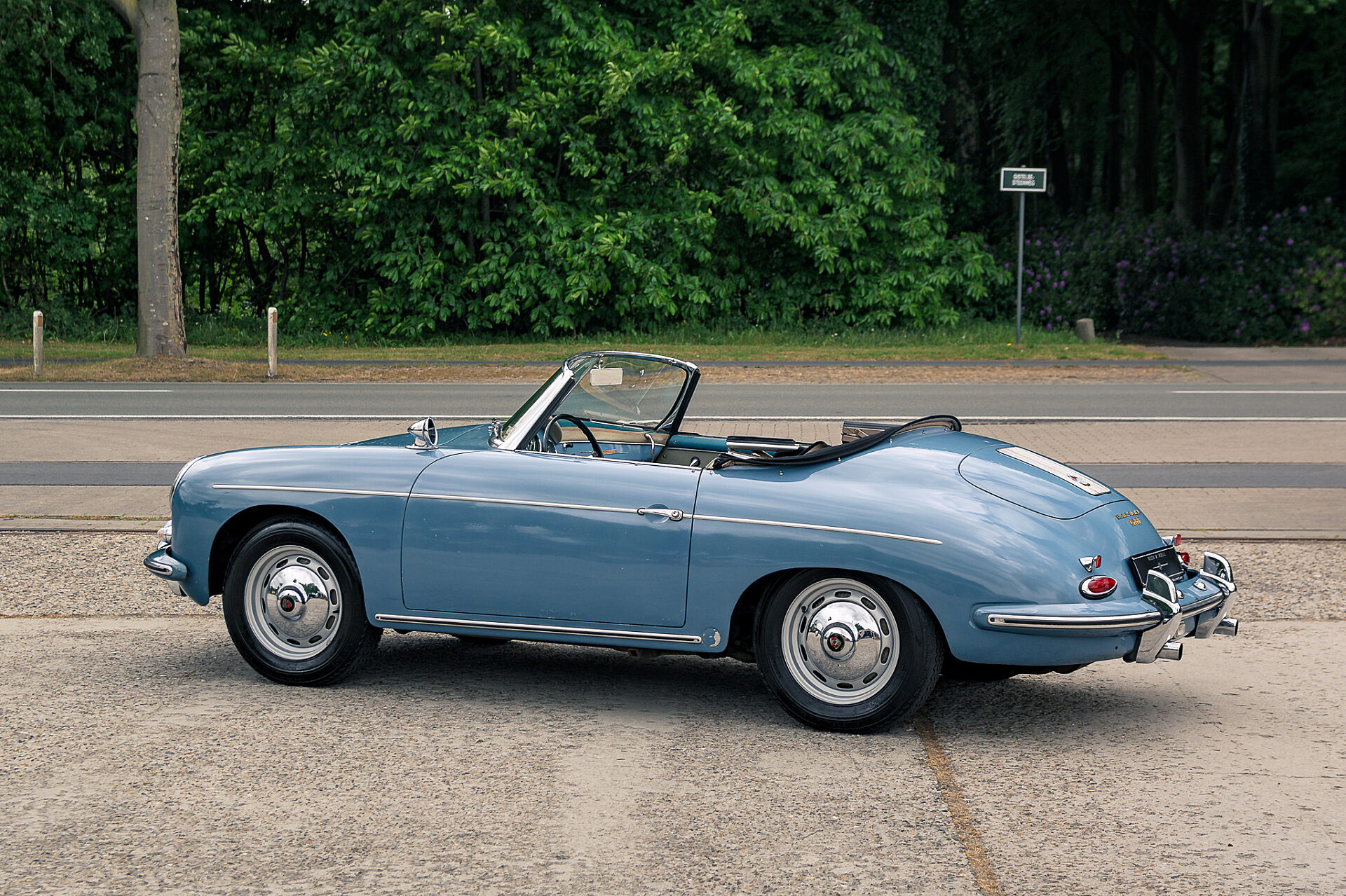 1961 Porsche 356 B/1600 Super Roadster