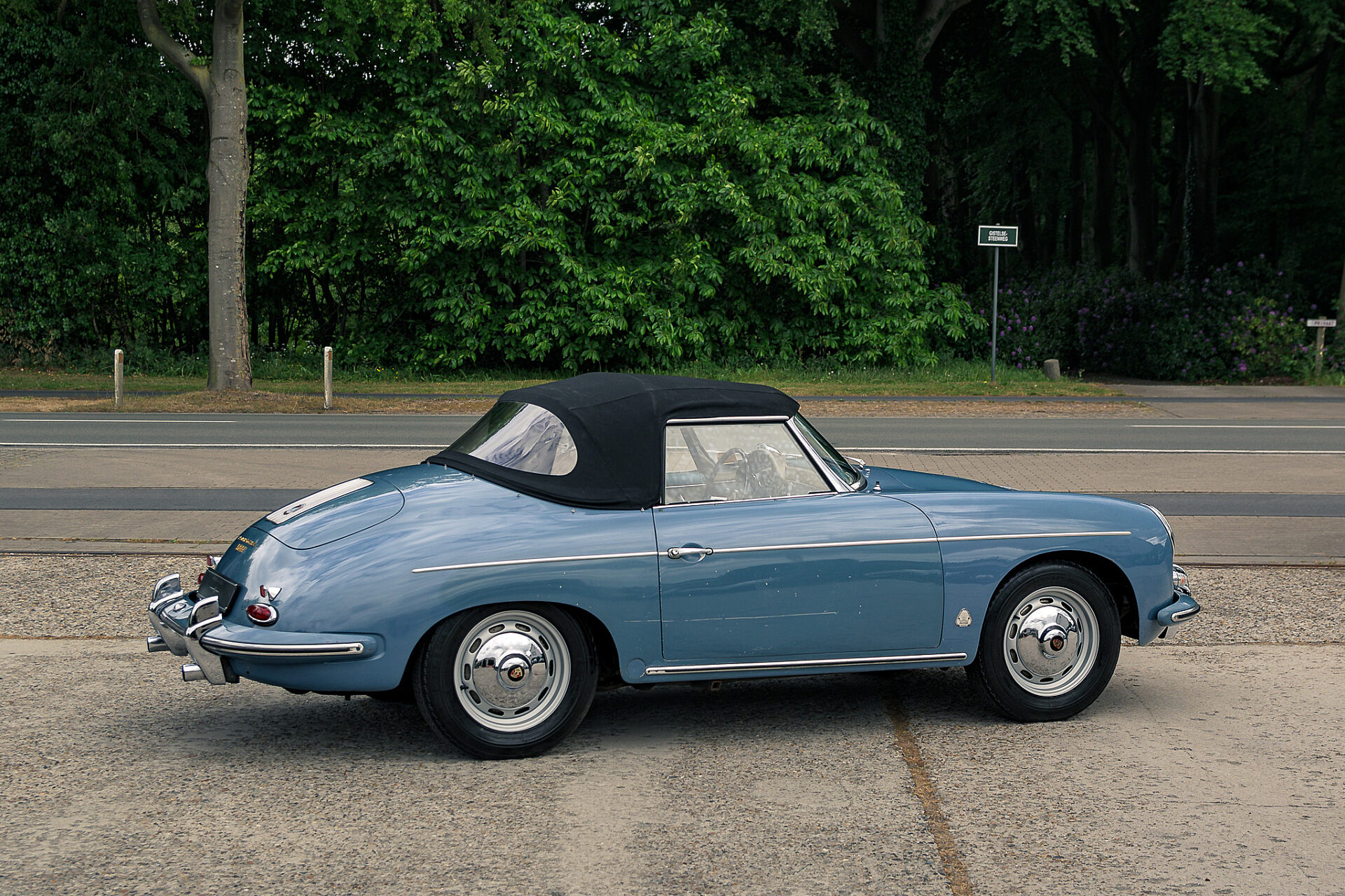 1961 Porsche 356 B/1600 Super Roadster