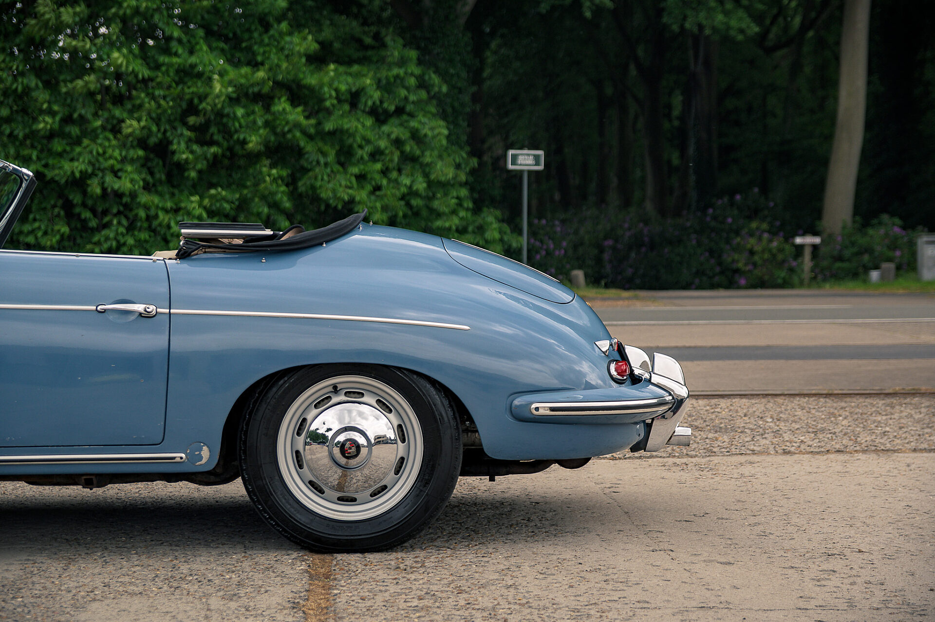 1961 Porsche 356 B/1600 Super Roadster