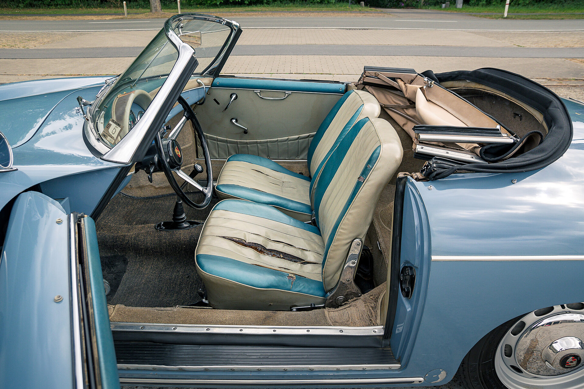 1961 Porsche 356 B/1600 Super Roadster