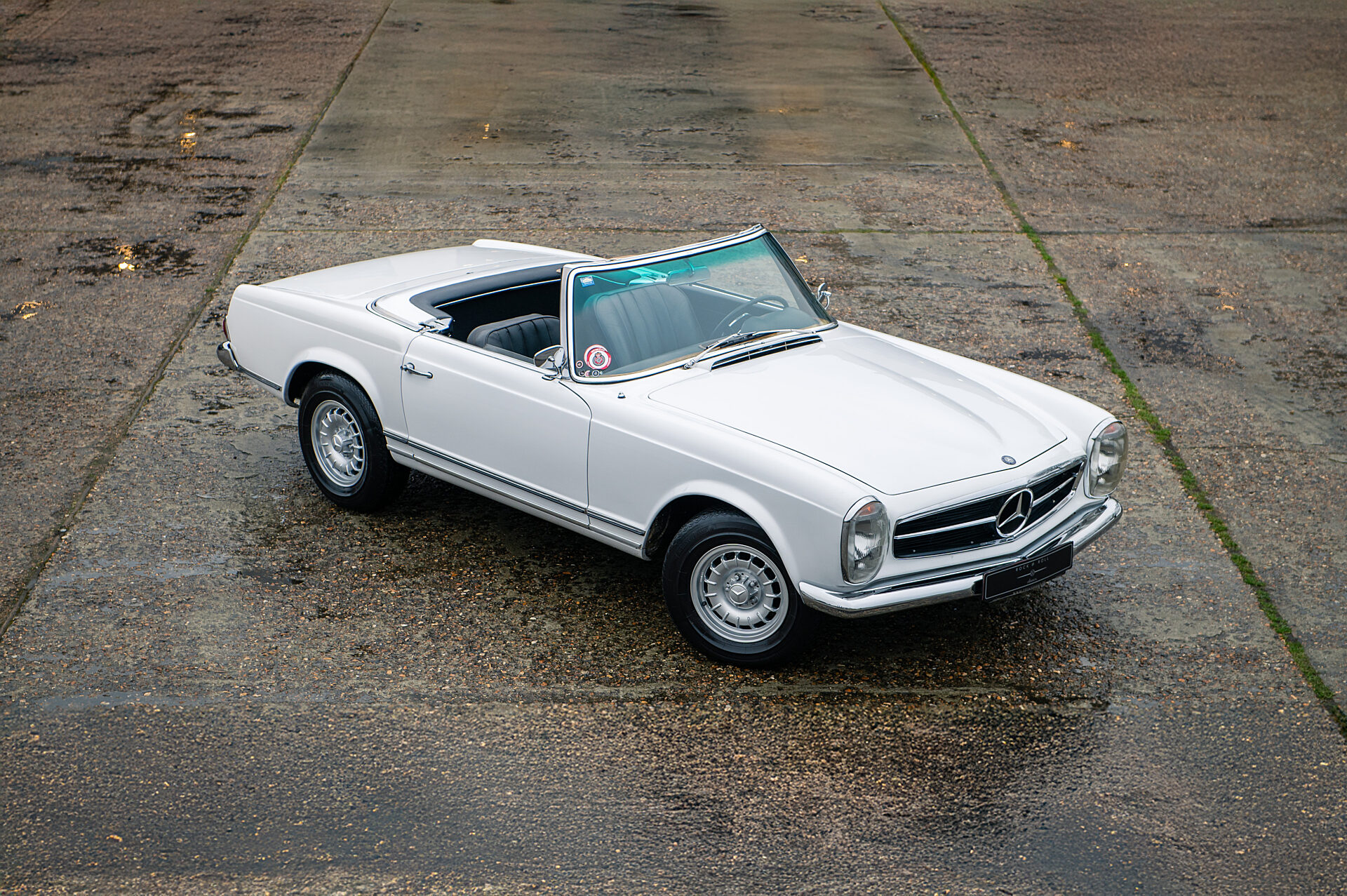 1965 Mercedes-Benz 230SL Pagoda
