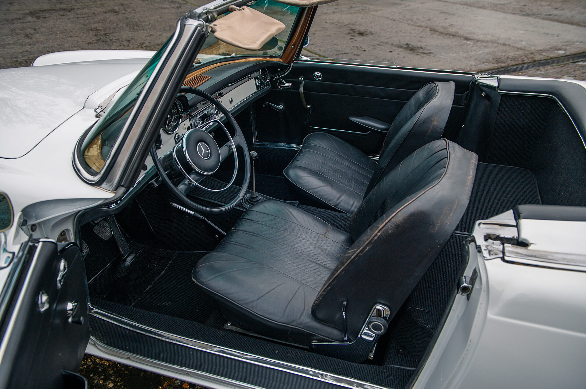 1965 Mercedes-Benz 230SL Pagoda