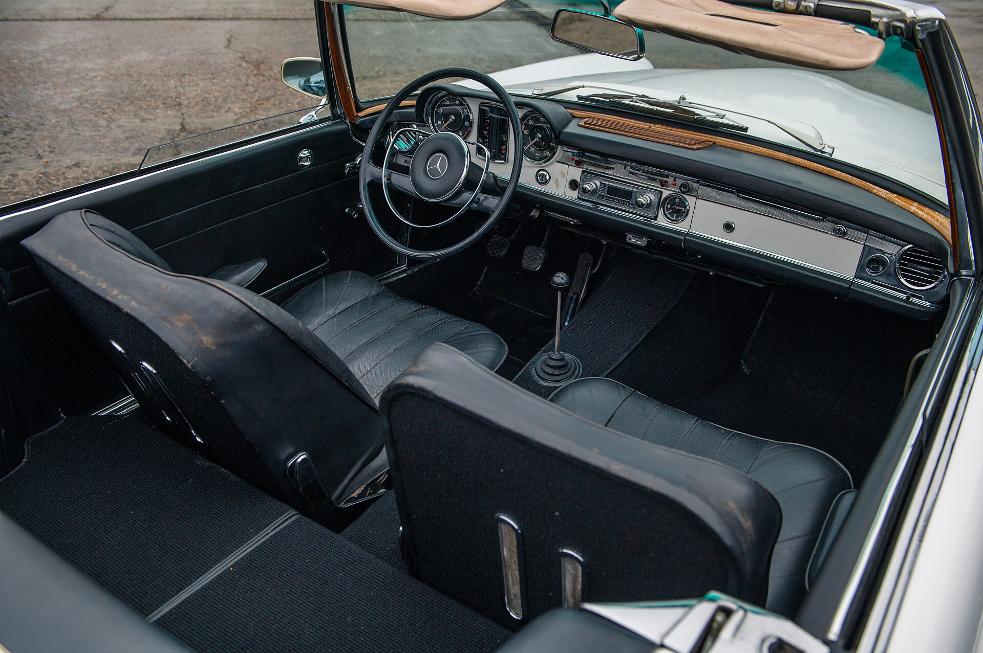 1965 Mercedes-Benz 230SL Pagoda