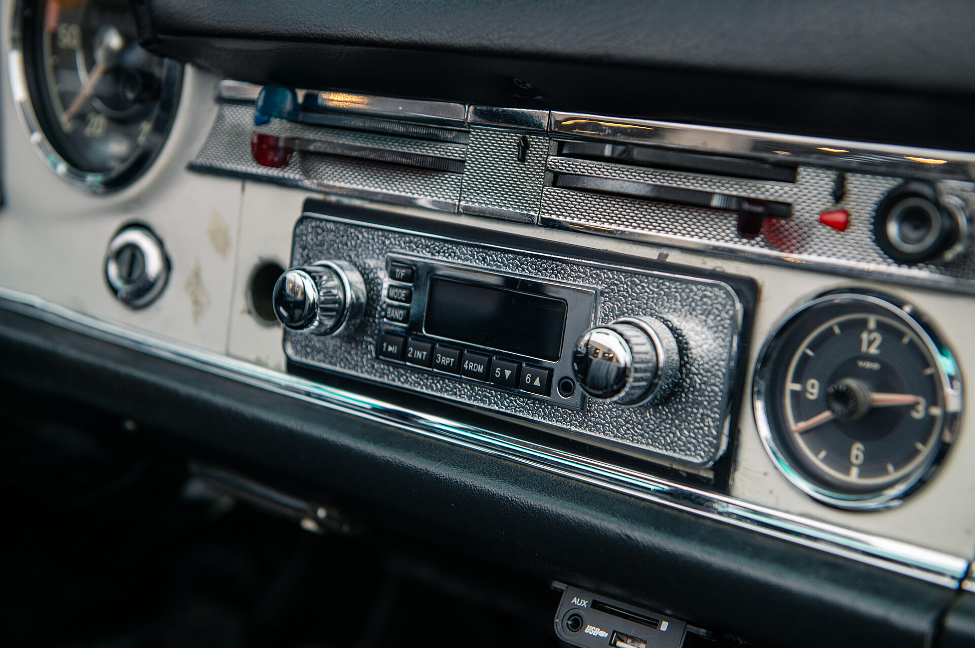 1965 Mercedes-Benz 230SL Pagoda
