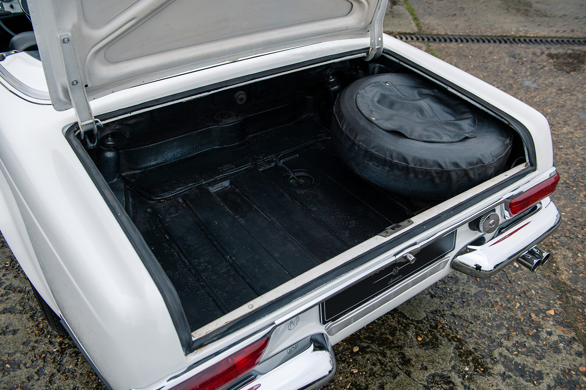 1965 Mercedes-Benz 230SL Pagoda