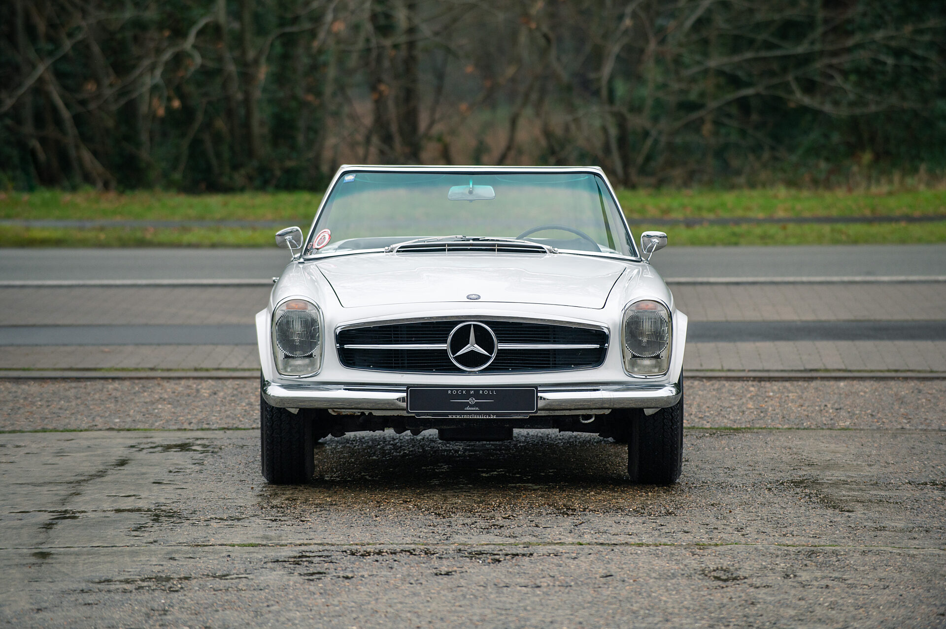 1965 Mercedes-Benz 230SL Pagoda