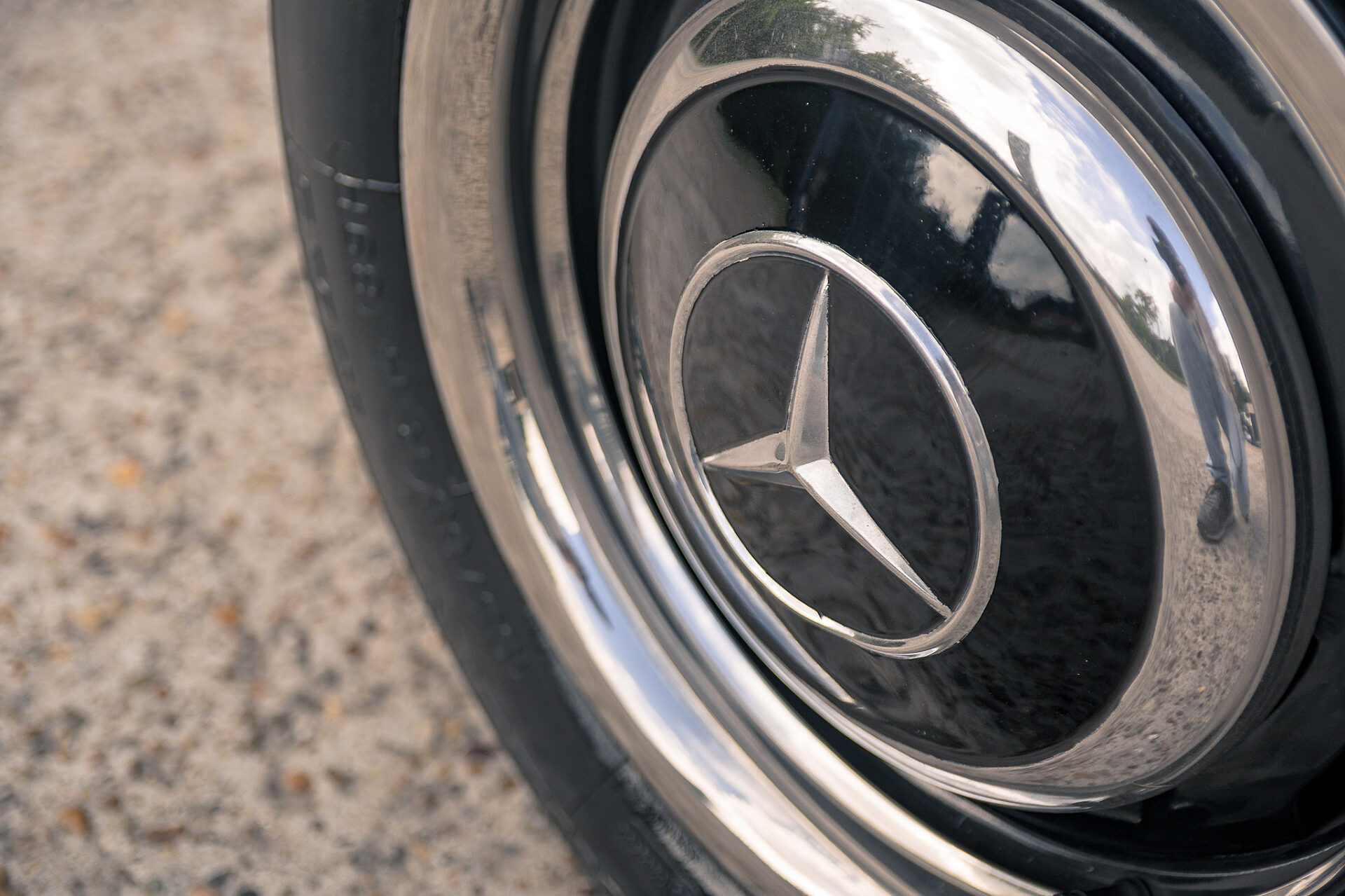 1967 Mercedes-Benz 230SL Pagoda