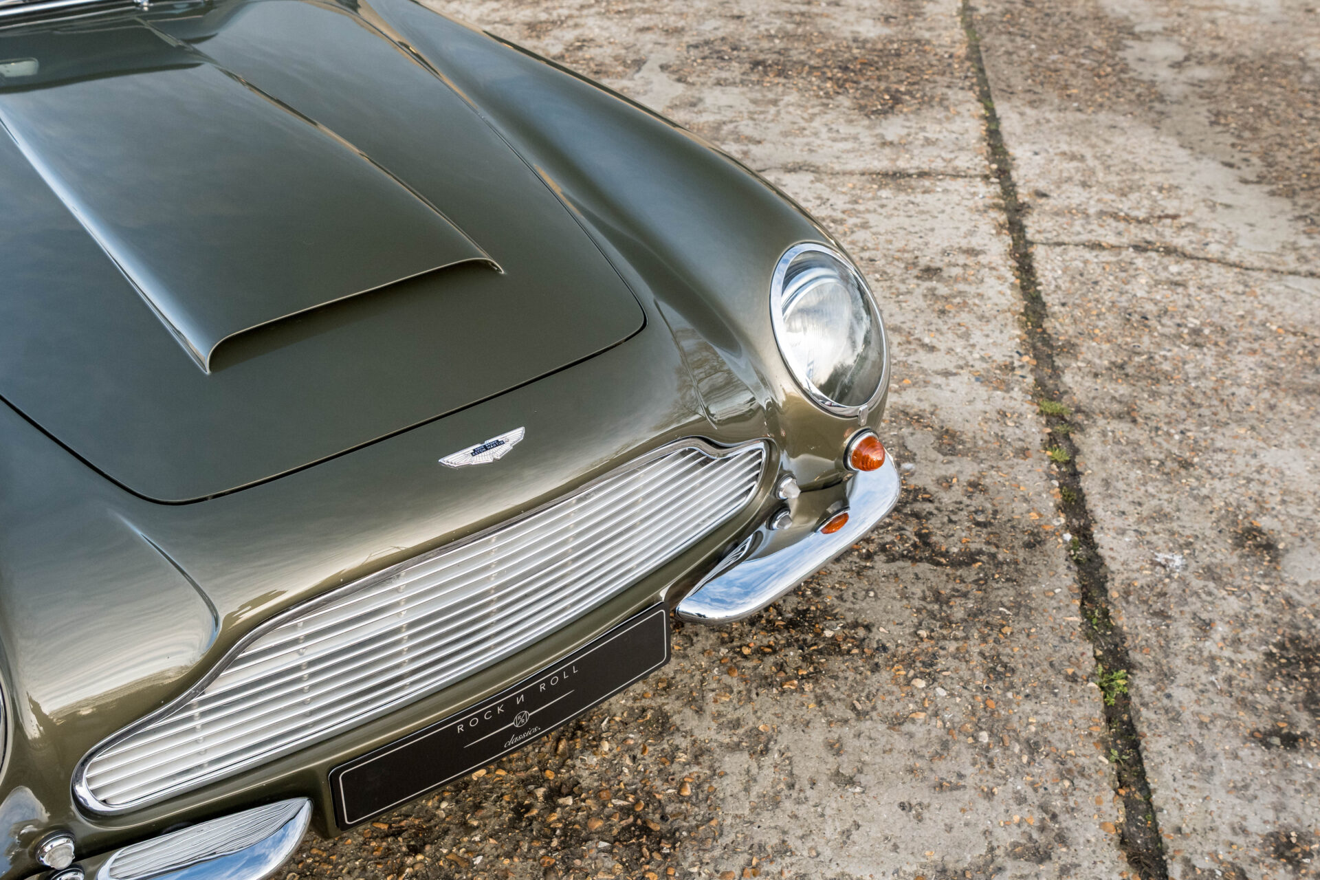 1970 Aston Martin DB6 MK2