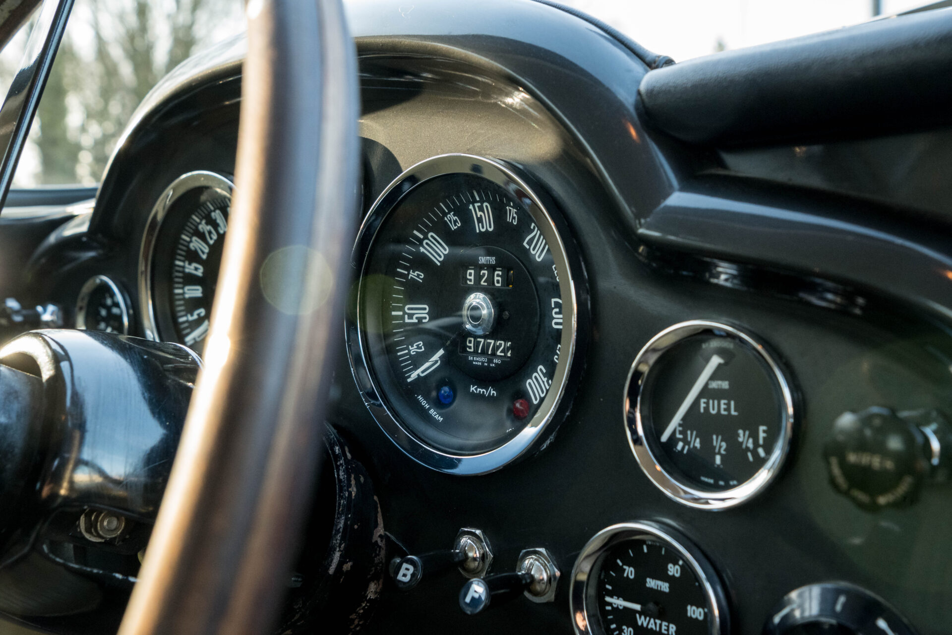 1970 Aston Martin DB6 MK2