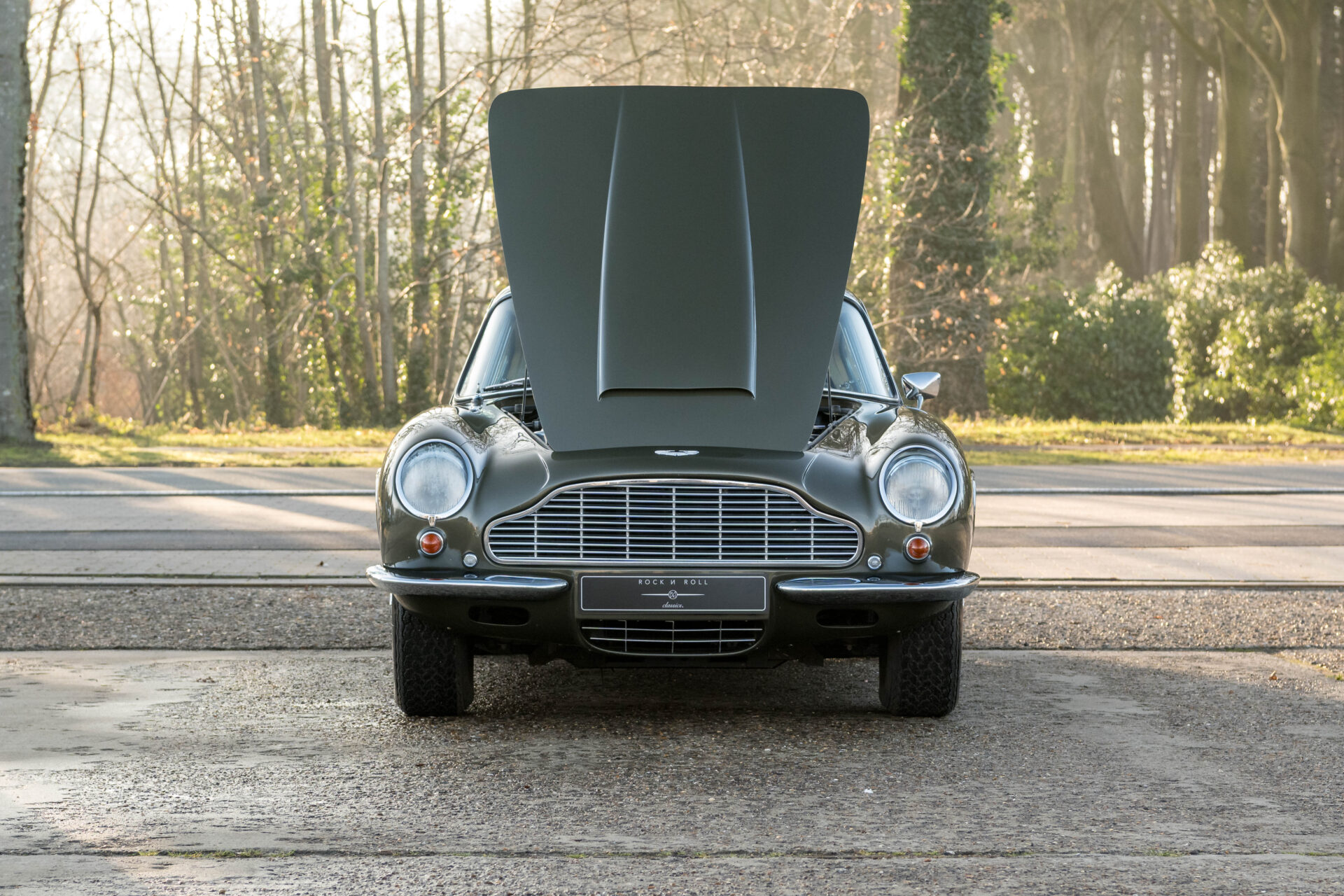 1970 Aston Martin DB6 MK2