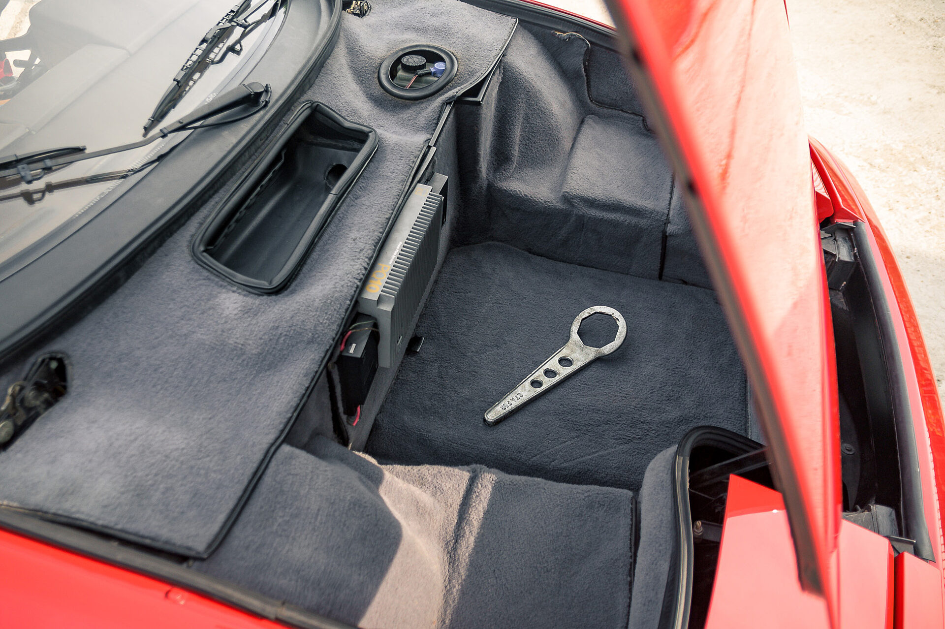 1986 Ferrari Testarossa "Monospecchio Monodado"