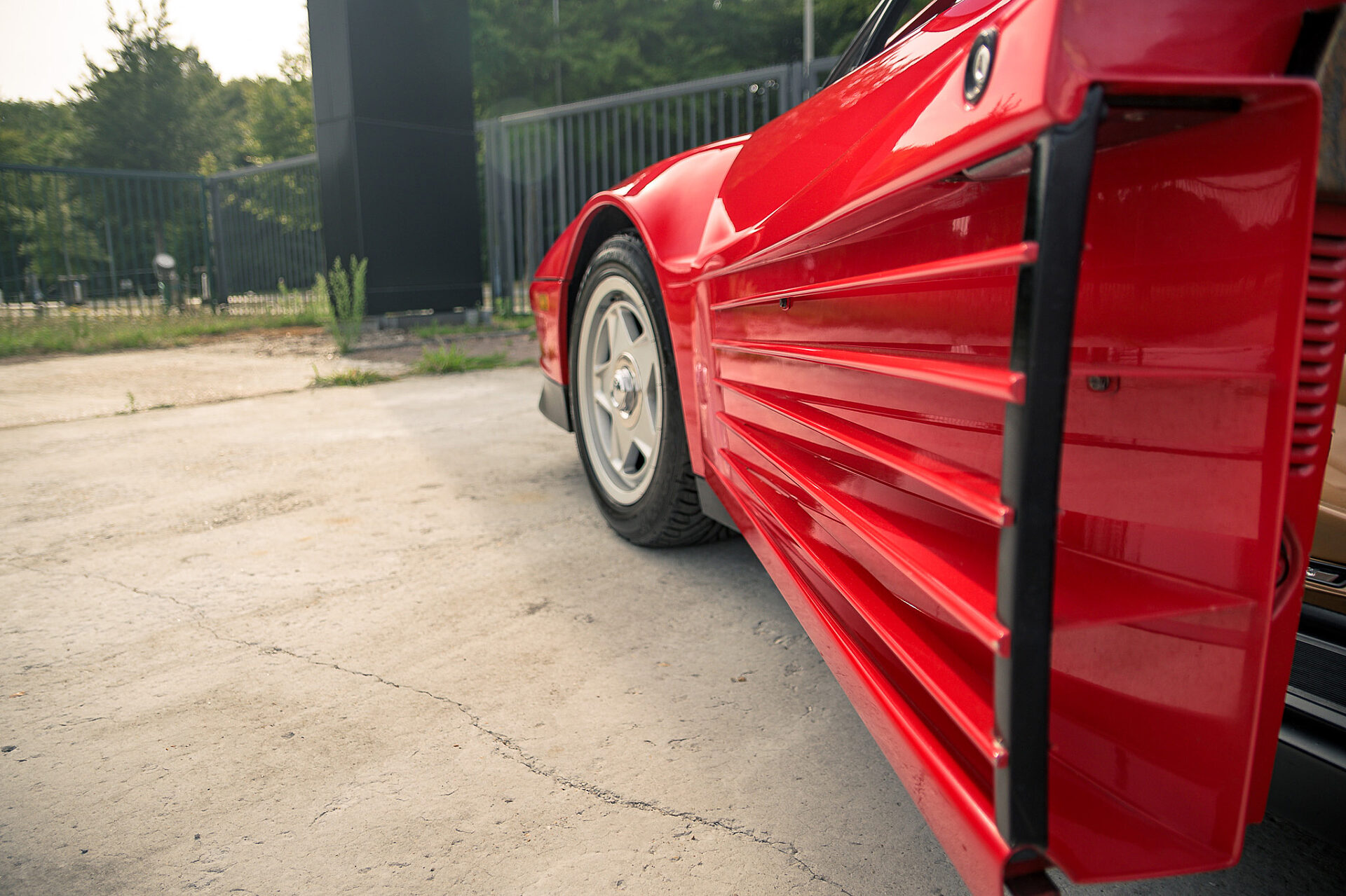 1986 Ferrari Testarossa "Monospecchio Monodado"