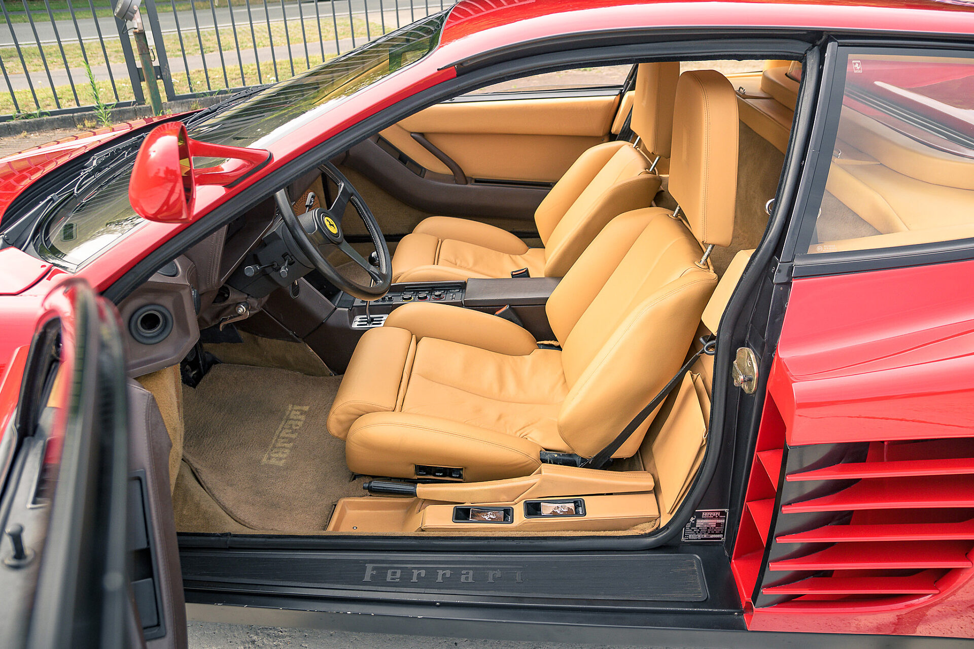 1986 Ferrari Testarossa "Monospecchio Monodado"