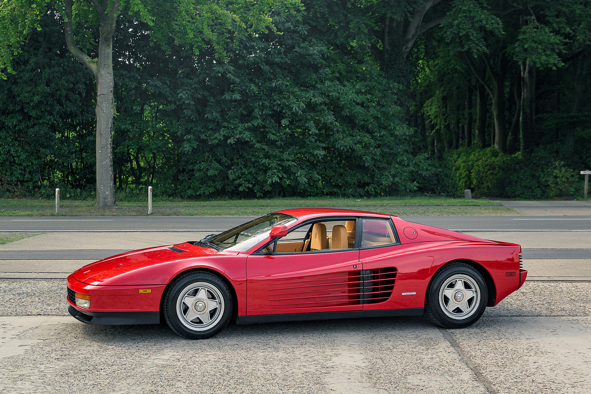 1986 Ferrari Testarossa "Monospecchio Monodado"