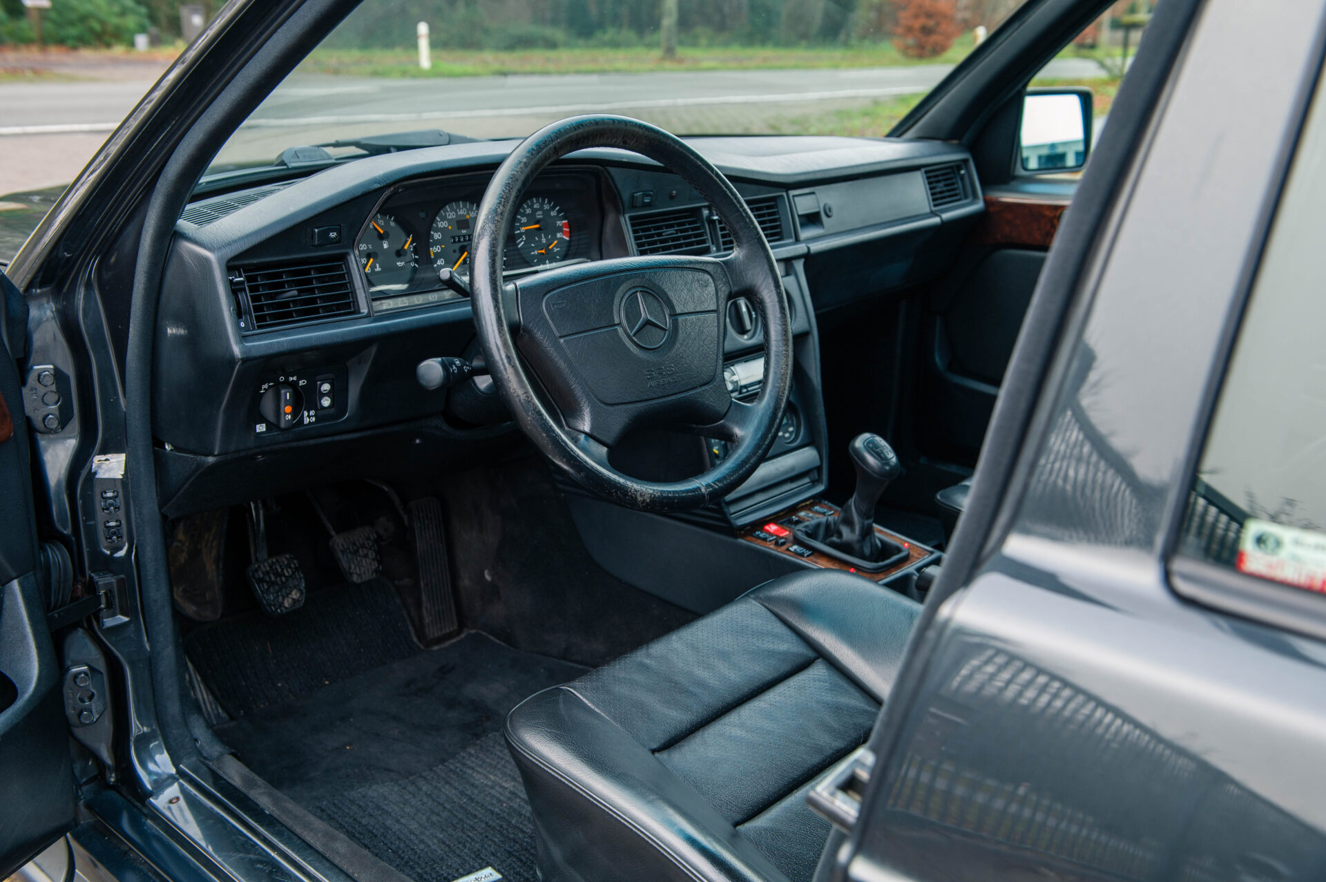 1992 Mercedes-Benz 190E 2.5-16V
