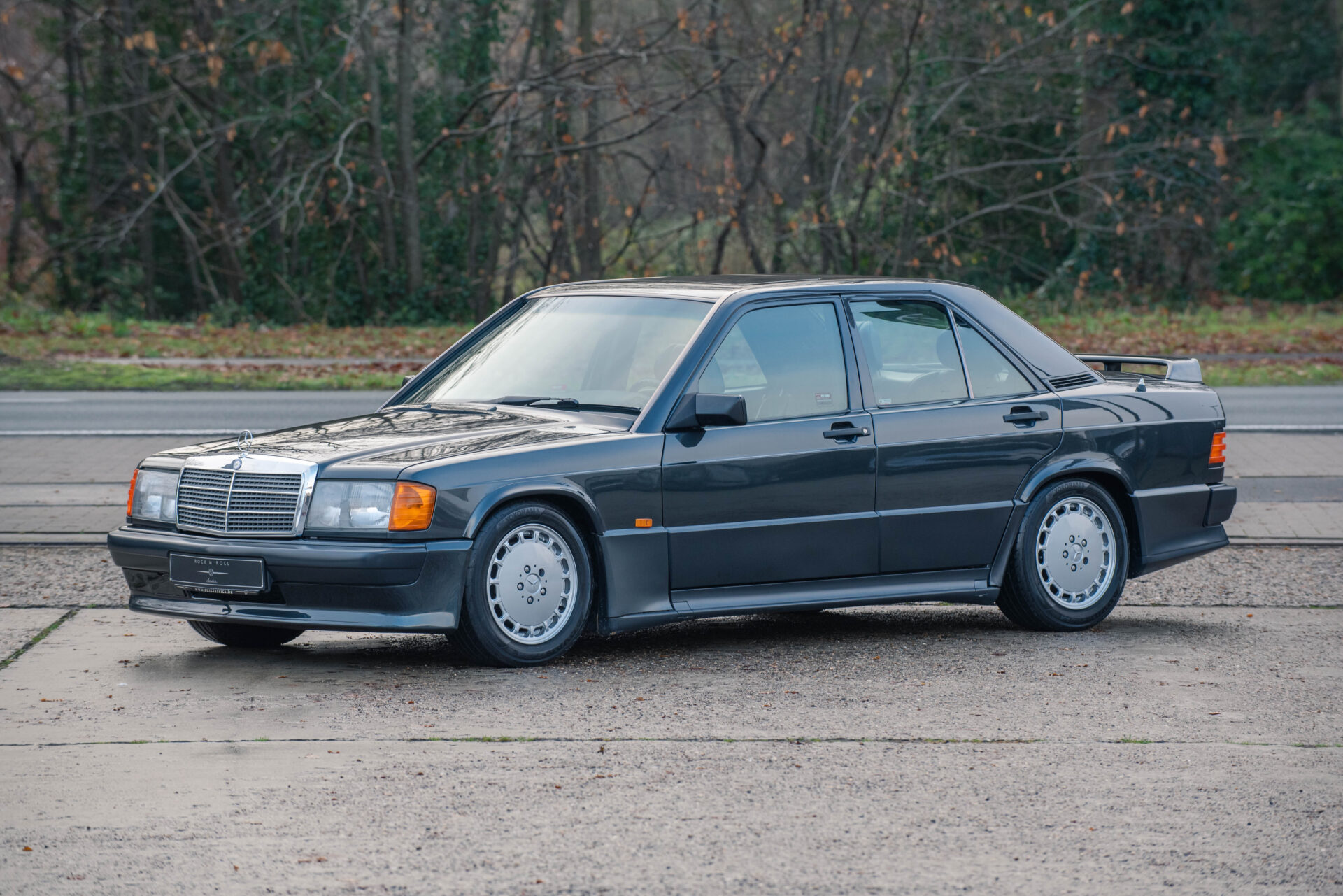 1992 Mercedes-Benz 190E 2.5-16V