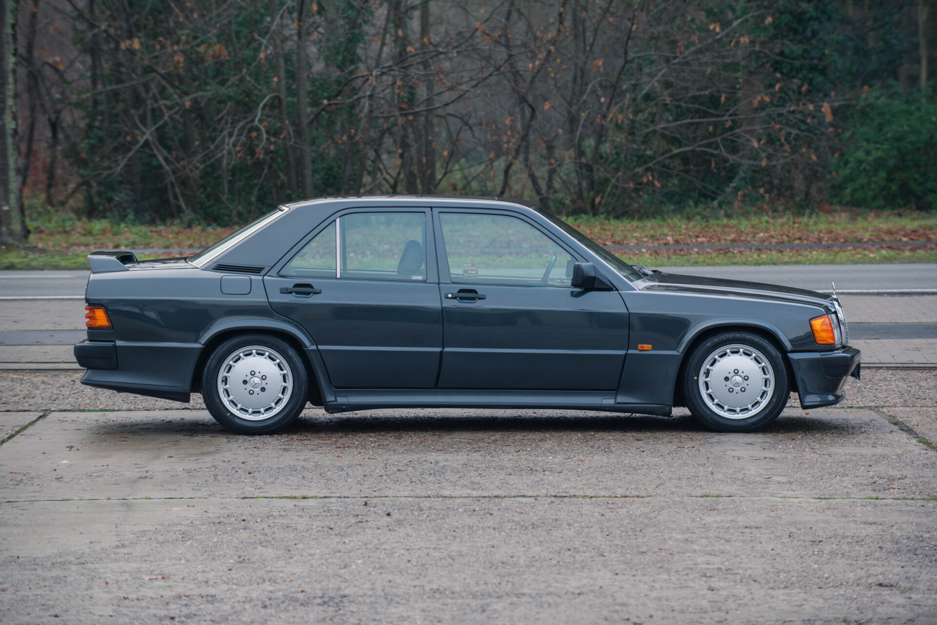 1992 Mercedes-Benz 190E 2.5-16V