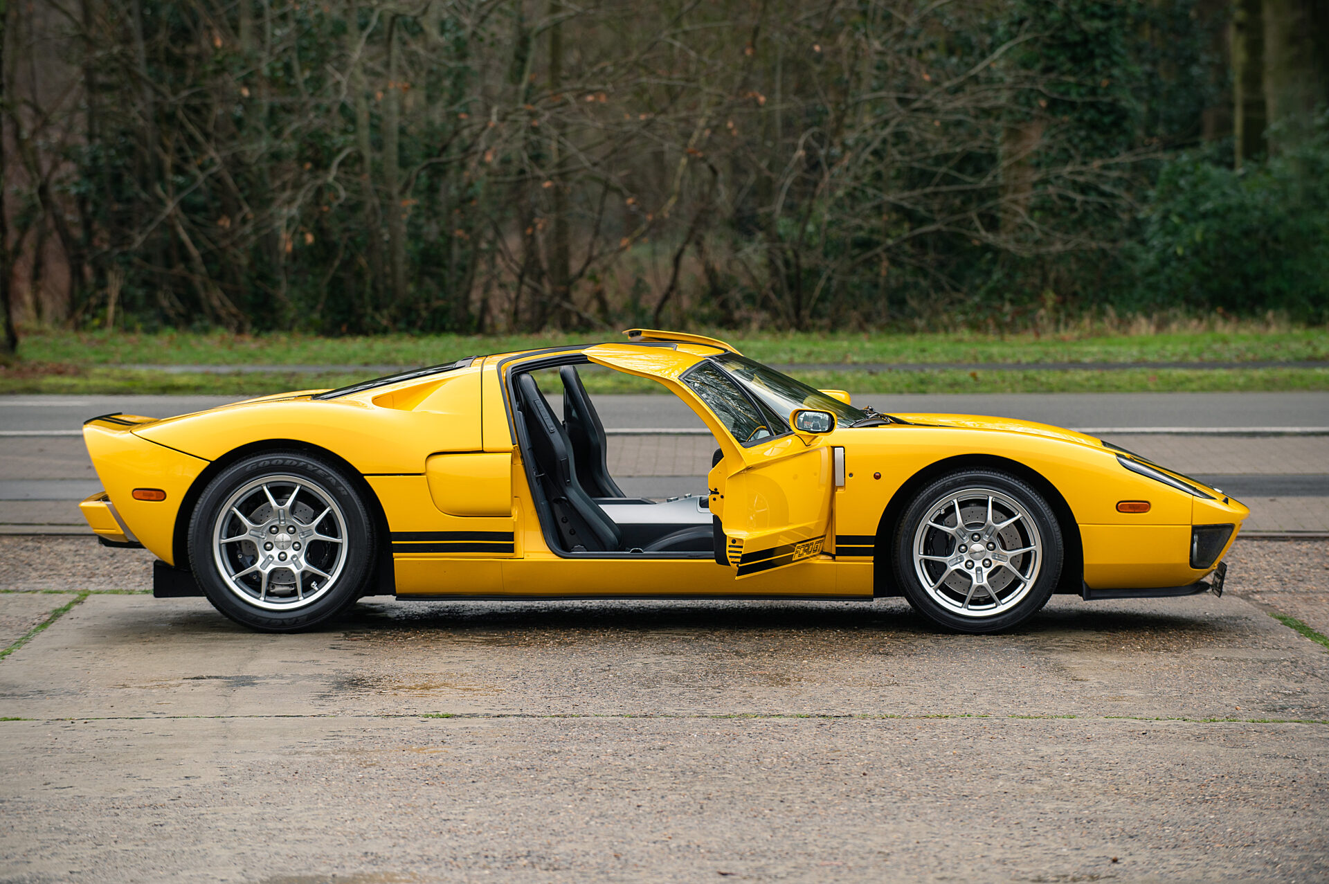 2005 Ford GT