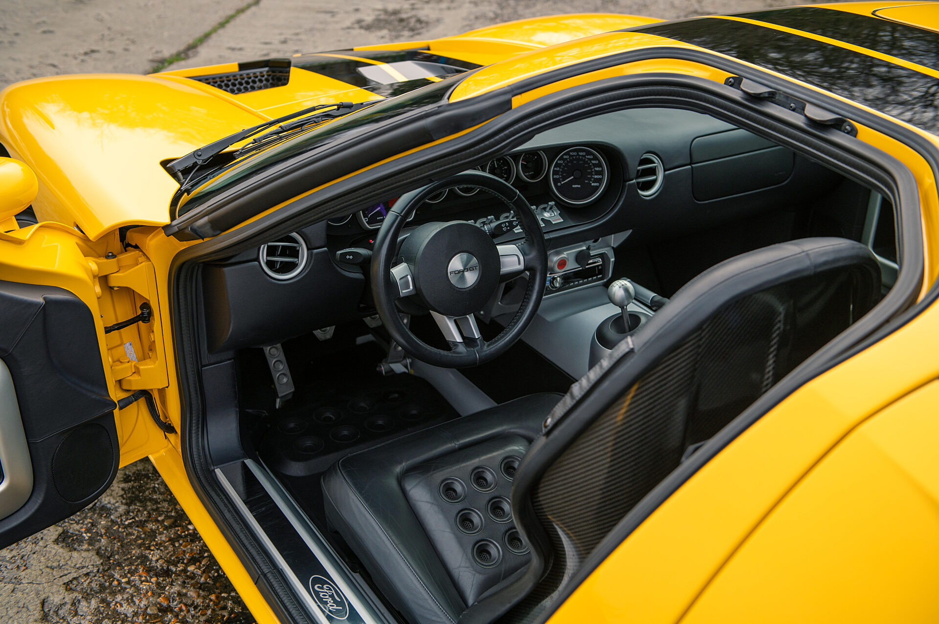 2005 Ford GT