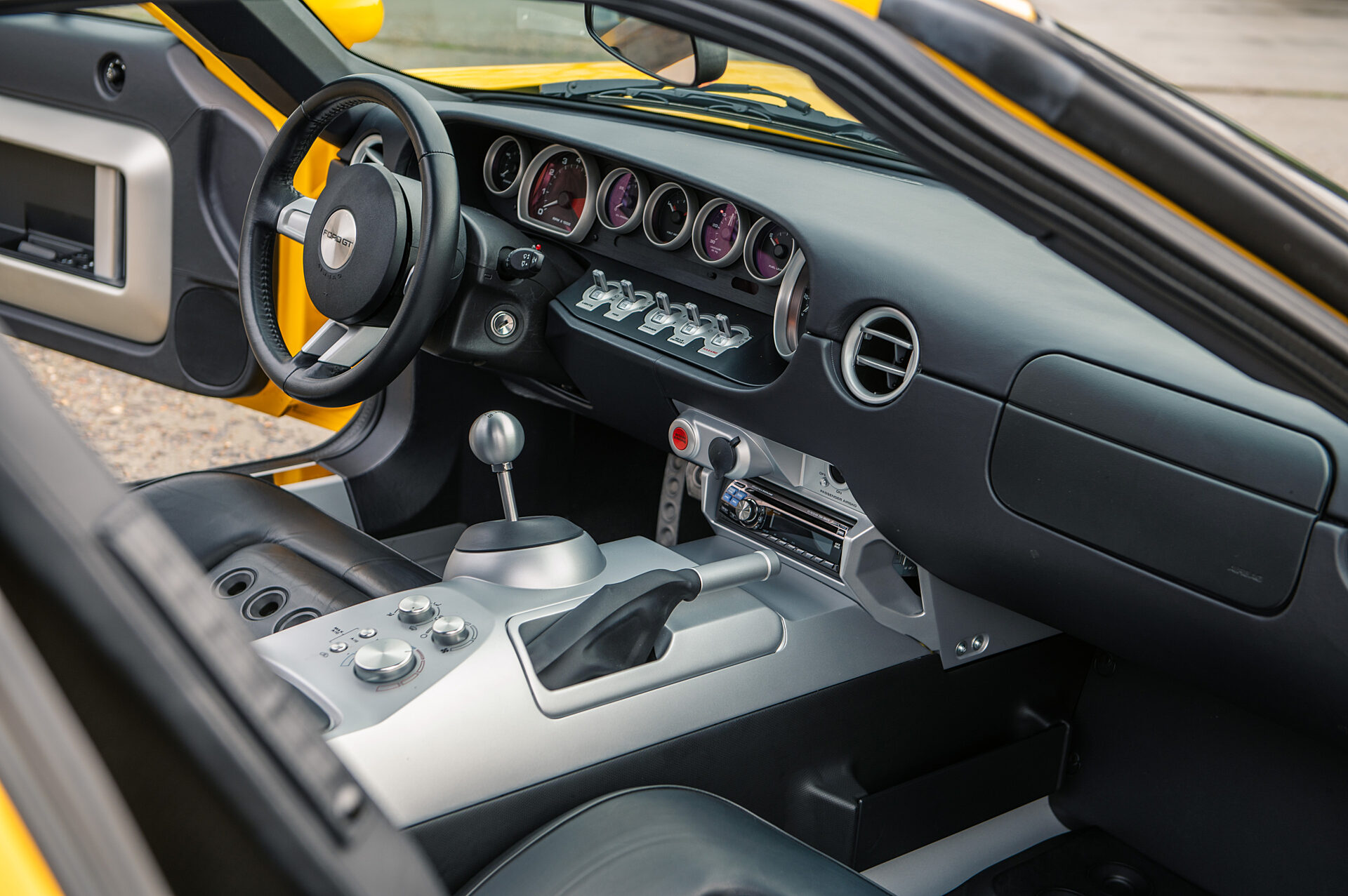 2005 Ford GT