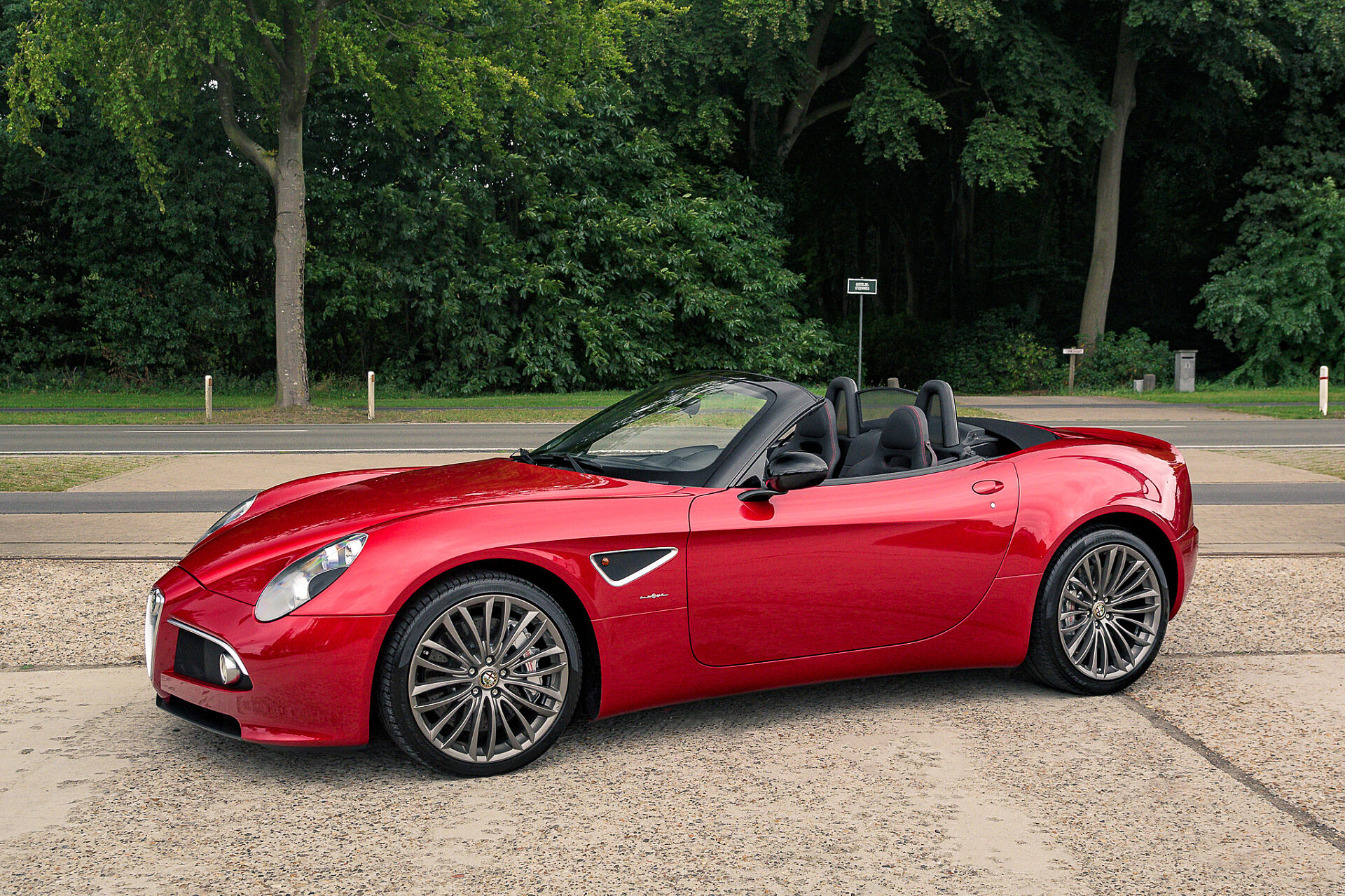 2010 Alfa Romeo 8C Spider
