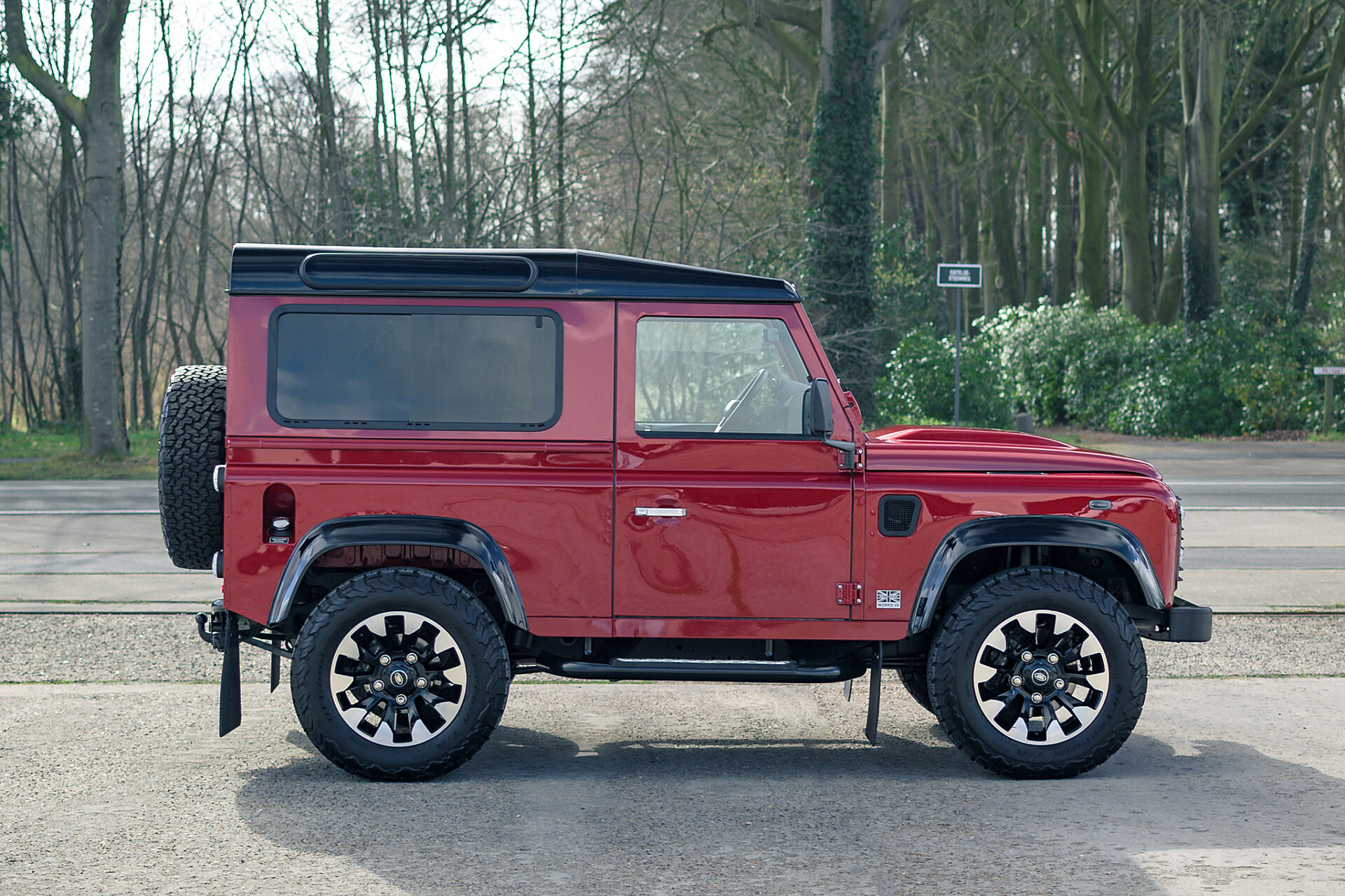 2013 Land Rover Defender Works V8