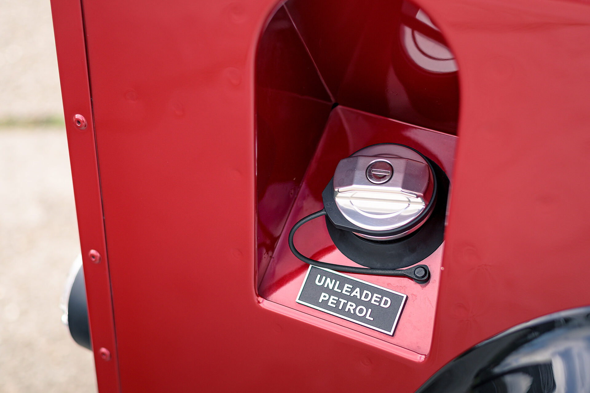 2013 Land Rover Defender Works V8