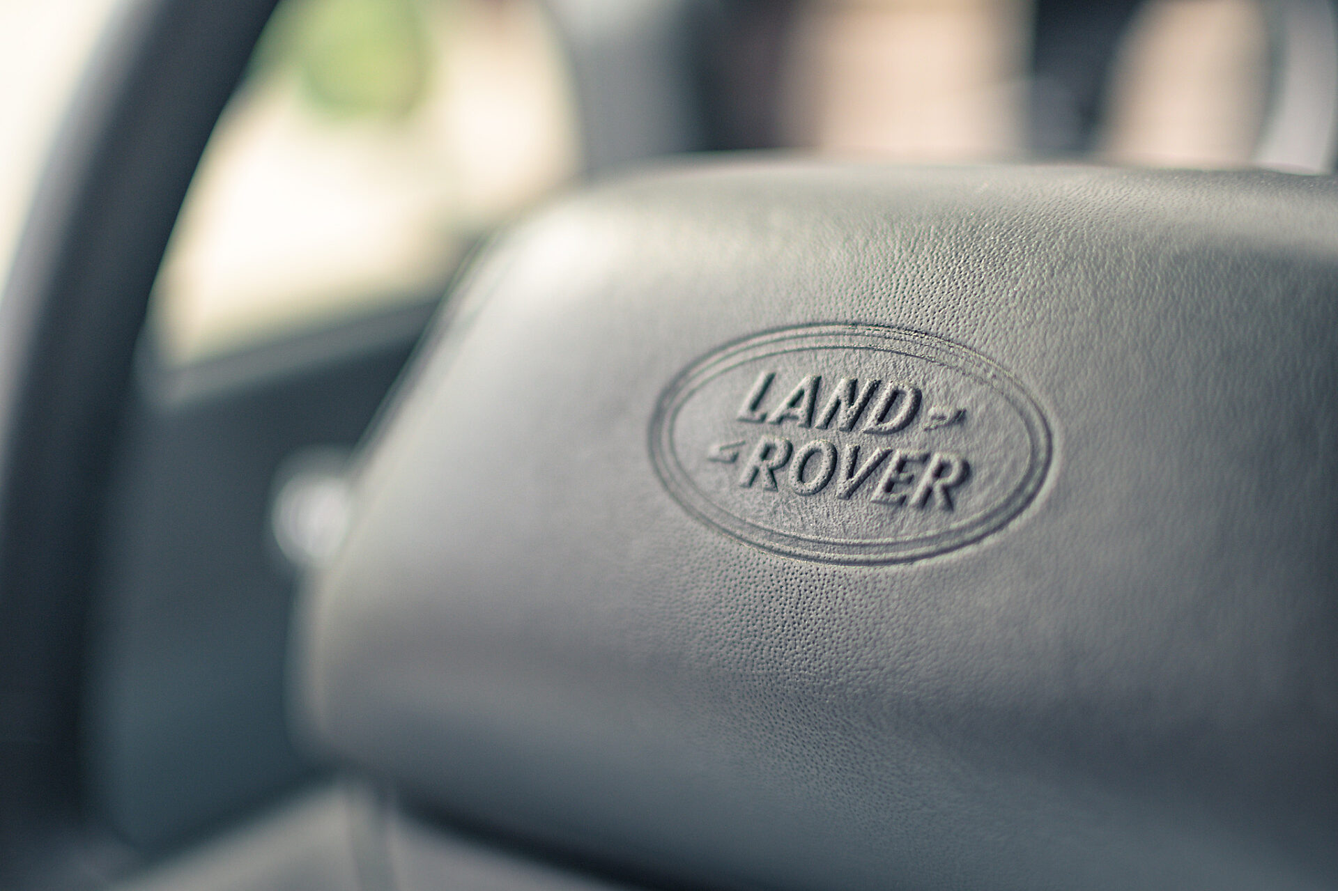 2013 Land Rover Defender Works V8