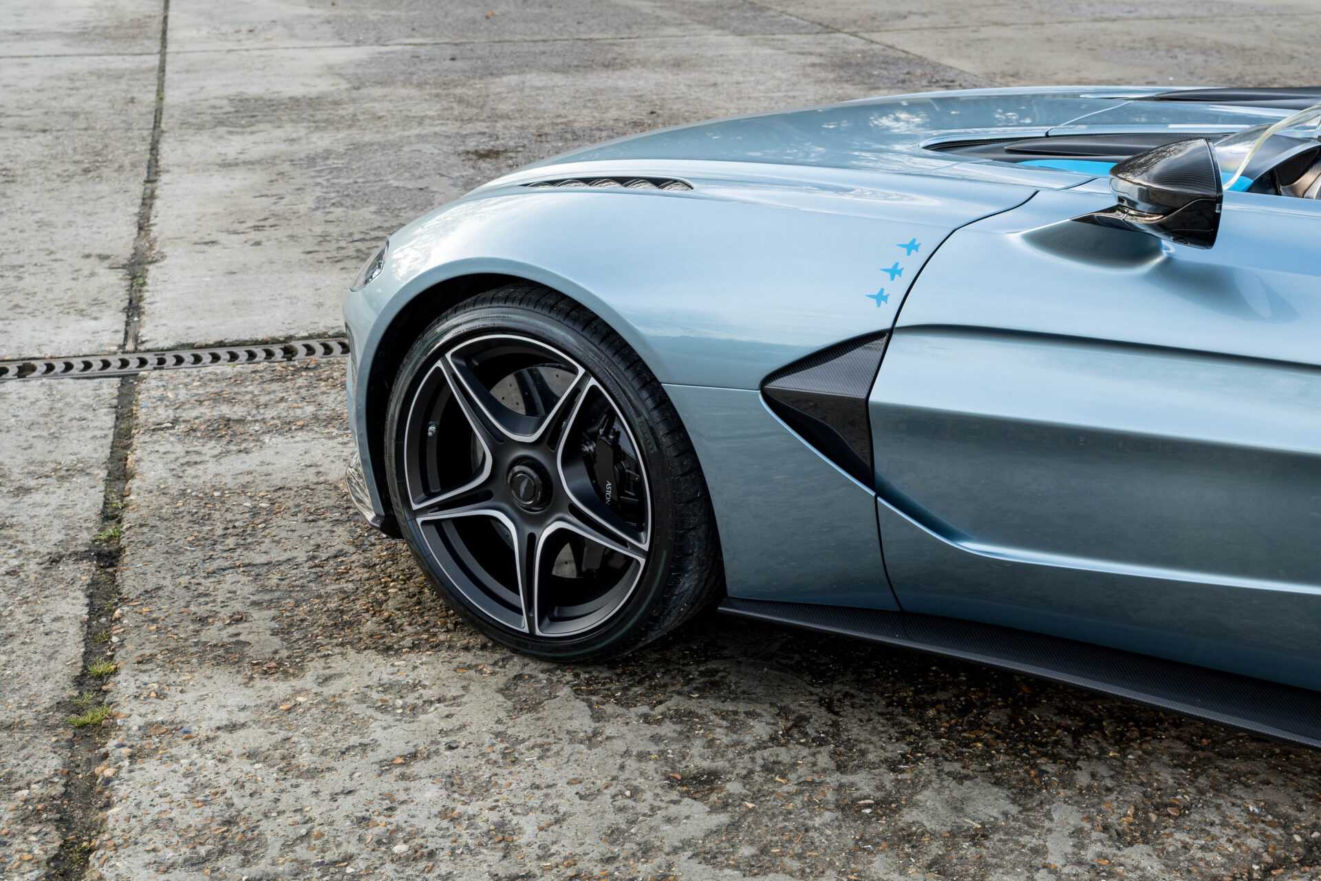2021 Aston Martin V12 Speedster Maverick Edition